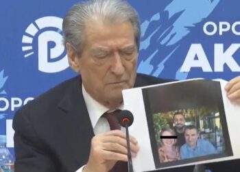 Skandali/ Berisha futet në familjen e Altin Dumanit, i nxjerr kreut të SPAK foton e gruas për ta shantazhuar