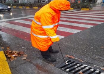 Moti i keq, Veliaj: Ekipet në terren për të siguruar që çdo rrugë të jetë e kalueshme