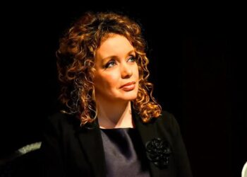 “Të jesh e fortë është e vetmja mundësi që ke në jetë”, mesazhi i Edlira Çepanit pas vdekjes së bashkëshortit: Gratë shqiptare janë heroina