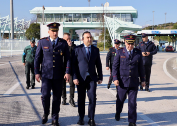 “Ndamë disa shqetësime me palën greke”, Hoxha dhe Proda inspektim në Kakavijë: Masa për përballimin e fluksit