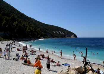 “New York Times”: Shqipëria mes destinacioneve mahnitëse evropiane për t’u vizituar në 2025