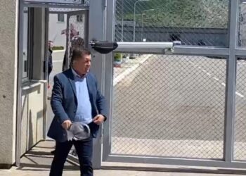 Tjetërsimi i 66 mijë m2 tokë te Rana e Hedhun/ U lirua nga amnistia, Apeli i GJKKO rikthen në burg ish-kryetarin e Bashkisë Lezhë, Fran Frrokaj