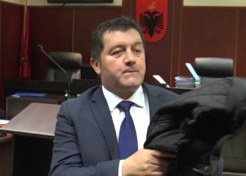 U dënua për tjetërsim pronash në Shëngjin, policia në kërkim të ish-kryebashkiakut demokrat