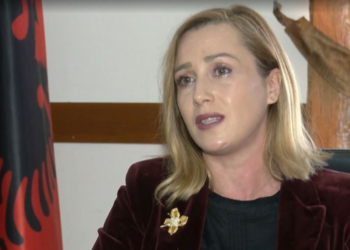 Shumë afër marrëveshje me Greqinë për njohjen e pensioneve, zv.ministrja: Jemi në negociata!