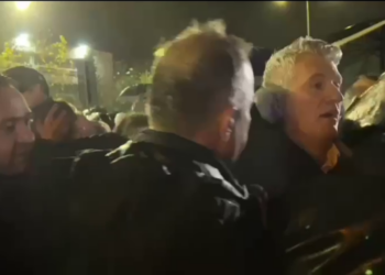 Berisha akuzoi se Gjekmarkajn e dhunuan, Policia: Më tepër na vjen keq për Nokën që goditi efektivët