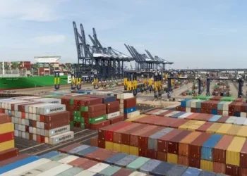 Lufta ‘fundos’ modën ‘made in Albania’, manifaktura pritet të reduktohet në 30%