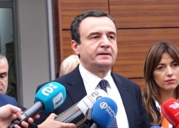 A do të paraqitet në Prokurorinë Speciale? “Dredhon” Kurti: Jam me nxitim sot!