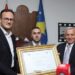 Ish-ambasadori Qemal Minxhozi shpallet “Qytetar Nderi” i Gjilanit!