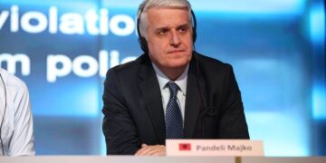 “Çdo gjë e ka një çmim!”/ Sulmi mbi ambasadën shqiptare në Kiev, Majko: Ishte mesazh! Qëllimi…