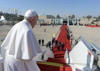 “Doja të isha një pelegrin i paqes”/ Papa Francesku tregon dy tentativat për ta vrarë: Një grua kamikaze…