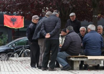 “Do marrin 5 dhe 10 mijë lekë”/ Miratohet bonusi i pranverës 2025 për pensionistët