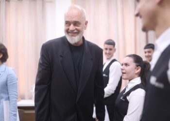 Rama tek “Hoteleri-Turizmi”: Partneriteti me Zvicrën do të rrisë standardet e shërbimit