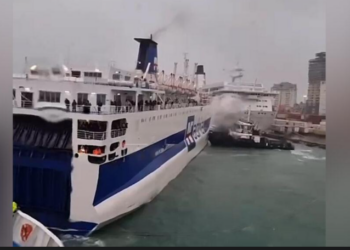 Video/ Përplasen 2 tragete në Portin e Durrësit, shkak moti i keq