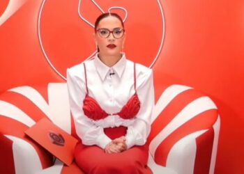 Rozana Radi përzgjidhet Borëbardha për ‘shtëpinë e përrallave’! Vëllai i Madh jep porositë, çfarë përmban zarfi?