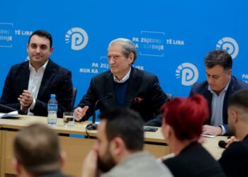 “Tirana sinonim i pushtetit!”, Berisha nën ethet e zgjedhjeve, porosi strukturave të PD: Riparoni çdo gabim që kemi bërë!