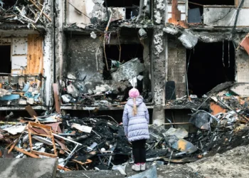 Si Rusia po stërvit fëmijët ukrainas të luftojnë kundër vendit të tyre