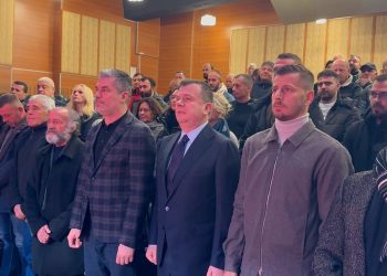 Balla me bashkatdhetarët në Bari: Diaspora ka meritë në zhvillimin e Shqipërisë, tani regjistrohuni të mbështesni progresin e saj