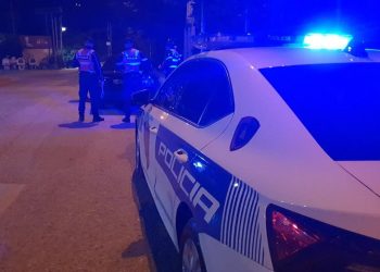 Plagosje me armë zjarri në një lokal Orikum, Policia në kërkim të autorit të ngjarjes