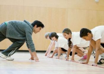 Ushqimi apo aktiviteti fizik, mjeku jep një herë e mirë përgjigjen se çfarë ndikon në jetëgjatësi