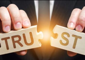 Shqiptarët nuk i besojnë njëri-tjetrit, më shumë se çdo vend në rajon