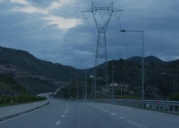 Nënshkruhen 6 kontratat me vlerë 148 mln euro për aksin Elbasan-Lekaj, punimet do zgjasin 24 muaj