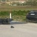Aksident në rrugën e lumit të Vlorës, makina përplaset me motorin, humb jetën një person