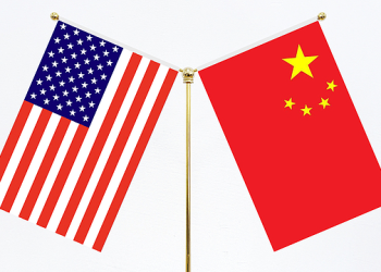 Moment i rëndësishëm! Ministrat e Jashtëm të Kinës dhe të ShBA-së zhvillojnë bisedime telefonike