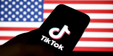 “TikTok” rikthehet për përdoruesit amerikanë, pas ndërhyrjes së Trump