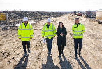 Nisin punimet për autostradën e re Elbasan-Rrogozhinë, Balluku: Pjesë e rëndësishme e Korridorit VIII