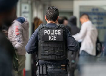 Trump nuk humbet kohë, Wall Street Journal: Do të nisë aksionin e dëbimit të emigrantëve një ditë pas inaugurimit