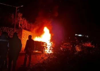 Digjet automjeti në aksin nacional Lezhë-Vau i Dejës, panik tek qytetarët