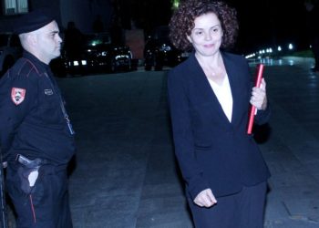 Plas “sherri” brenda PD, grupi i Bardhit kundërshton sulmin e Berishës ndaj gjyqtares së Kushtetueses