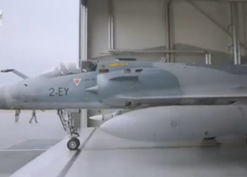 “Dhurata” e Macron për Kievin, mbërrijnë bombarduesit e frikshëm “Mirazh 2000”