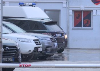 “Dy makina vidhen çdo muaj”, eksperti: Mbahen 6 muaj të fshehta, përdoren në krime të rënda