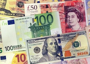 Paralajmërimi: Paundi britanik mund të bjerë deri në 1,15 dollarë