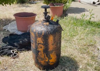 “Bombolat portokalli të mos përdoren”, kreu i Zjarrfikëses: 90% e ngjarjeve ndodhin prej tyre