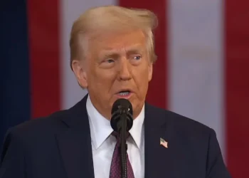 “Do t’u kthej njerëzve drejtësinë!”/ Trump: U përpoqën të më vrisnin, por Zoti më shpëtoi për një arsye