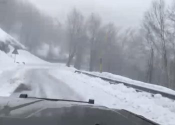 Dëbora ‘pushton’ Shkodrën, rrëshkitje dherash e gurësh. Beci: Cila është rruga e bllokuar