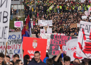 Studentët bllokojnë Beogradin