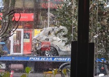 FOTOLAJM / Ja makina luksoze që u përdor për vrasjen e postierit Lulzim Visha