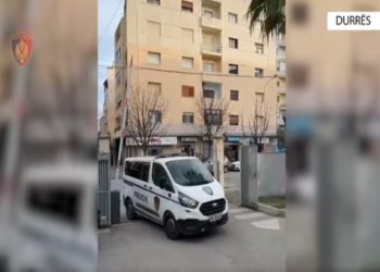Sherr mes disa personave në lokal, arrestohet 35-vjeçari, sekuestrohet kallashnikovi