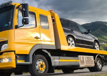 Tentoi të vidhte një automjet me karrotrecin e tij, arrestohet 31-vjeçari në Vlorë