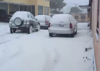 Moti i keq, të hënën ndërpritet procesi mësimor në Kurbin