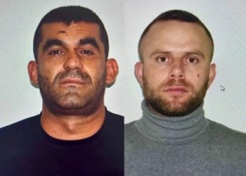 Arratisja e dy të burgosurve shqiptarë nxjerr në dritë skandalin në Greqi! Të rrezikshëm, por mbaheshin në siguri të ulët, zbardhet lidhja me Alfons Ndocin