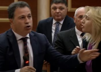 Debate në Kuvend / Zhupa: Po përdorni ligjet si kartë elektorale; Peleshi: Nuk janë për partinë, por qytetarët