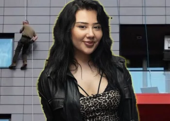 Pistoleta, kokainë dhe birra në tavolinë, çfarë u gjet në apartamentin ku 21-vjeçarja u mbajt e mbyllur në Astir