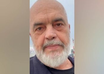 “S’ke rrugë për Giro d’Italia”, Rama i përgjigjet komentuesit: Nuk ka të verbër më tepër se ai që nuk do të shikojë