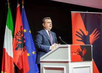 Balla thirrje diasporës të regjistrohet prej 11 Janarit: Dokumentacioni i nevojshëm për të votuar në maj