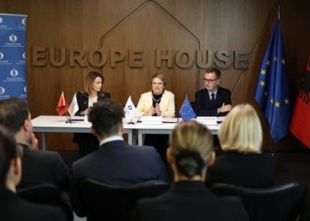 BE dhe BERZH bashkojnë forcat për tu ardhur në ndihmë bizneseve shqiptare, paketë financiare prej 5 milionë eurosh