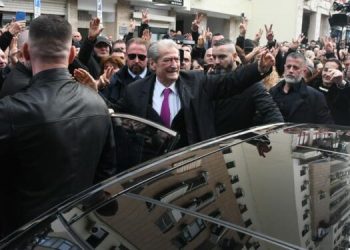 Boçi justifikon mungesën e grupit Bardhi: Deputetët e PD nuk e kanë me detyrim të marrin pjesë në protestat para SPAK